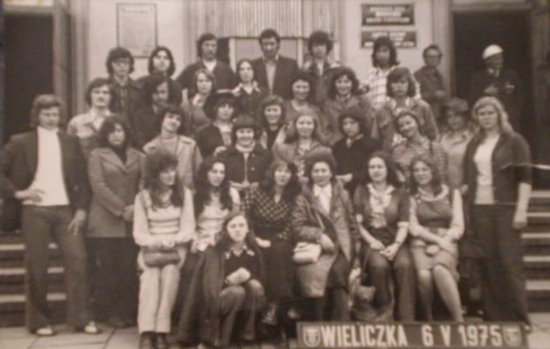 4c 1976