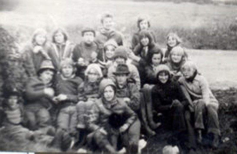4b 1980