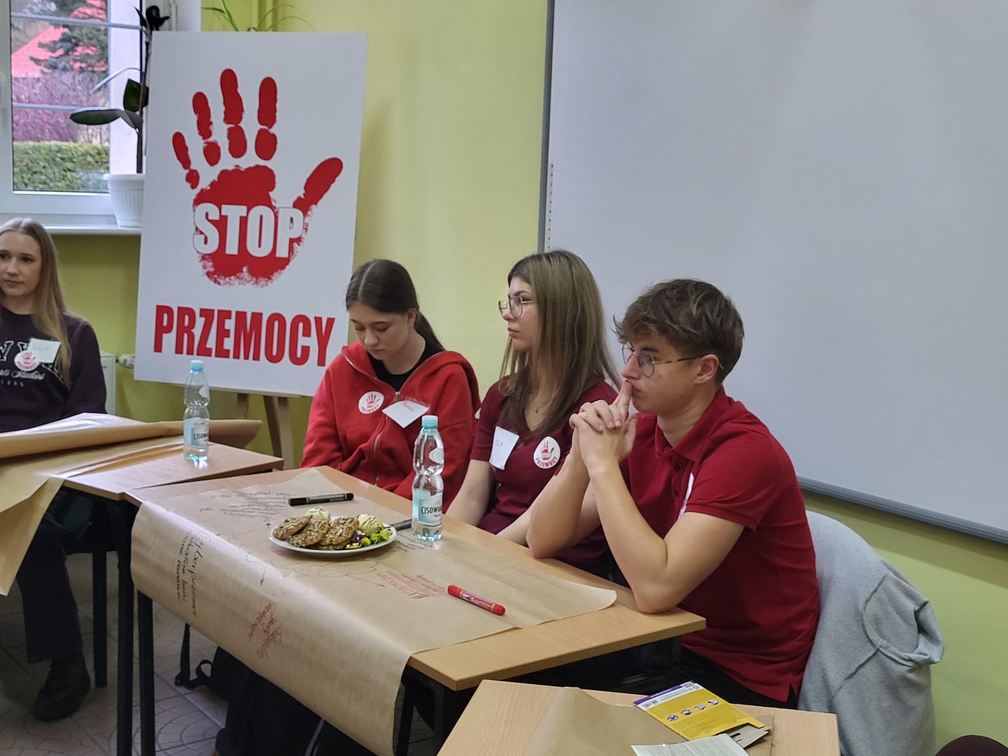 manifest przeciwko przemocy wobec dzieci