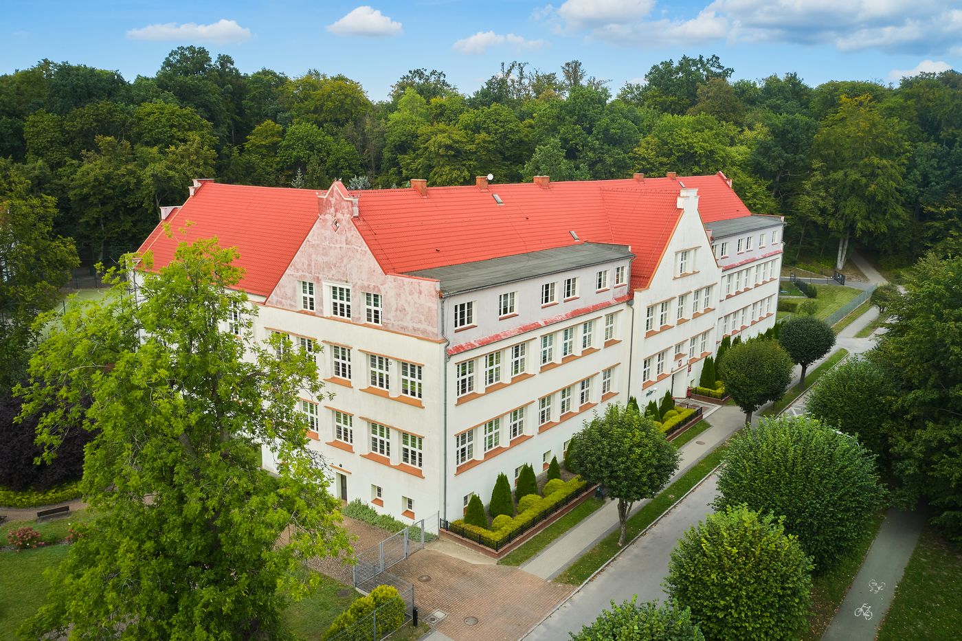 2023 budynek szkoły